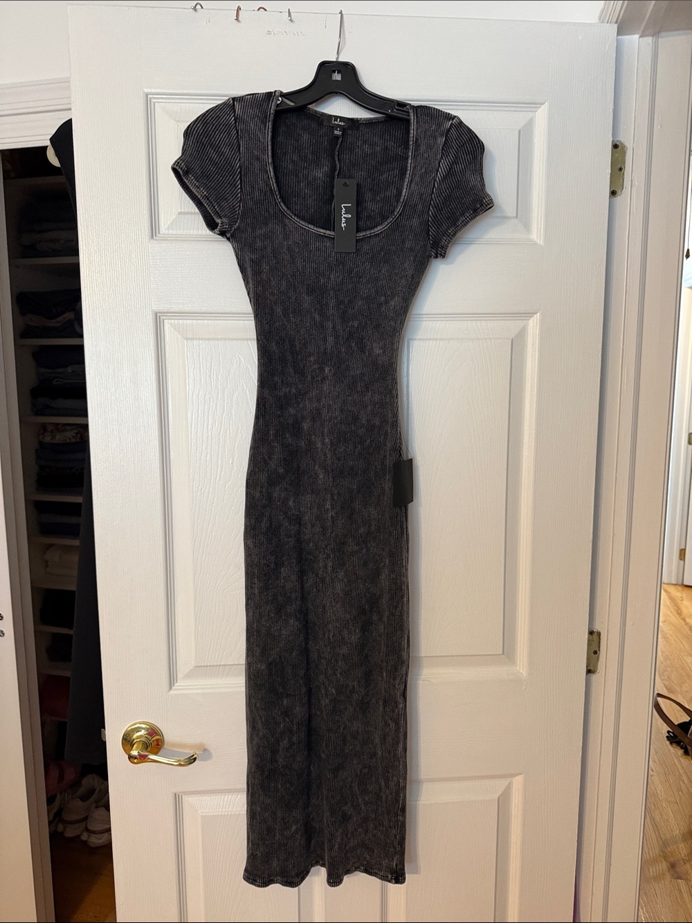 Lulu's Black Acid Wash Ribbed Short-Sleeve Maxi